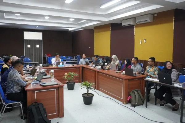 Telaah Kurikulum bersama Prof. Soni Mirizon, M.A., Ed.D
