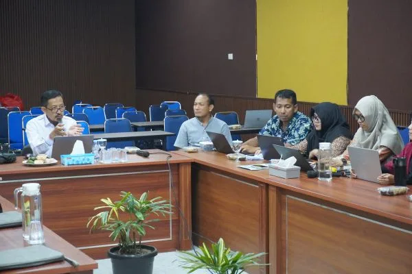 Telaah Kurikulum bersama Prof. Soni Mirizon, M.A., Ed.D